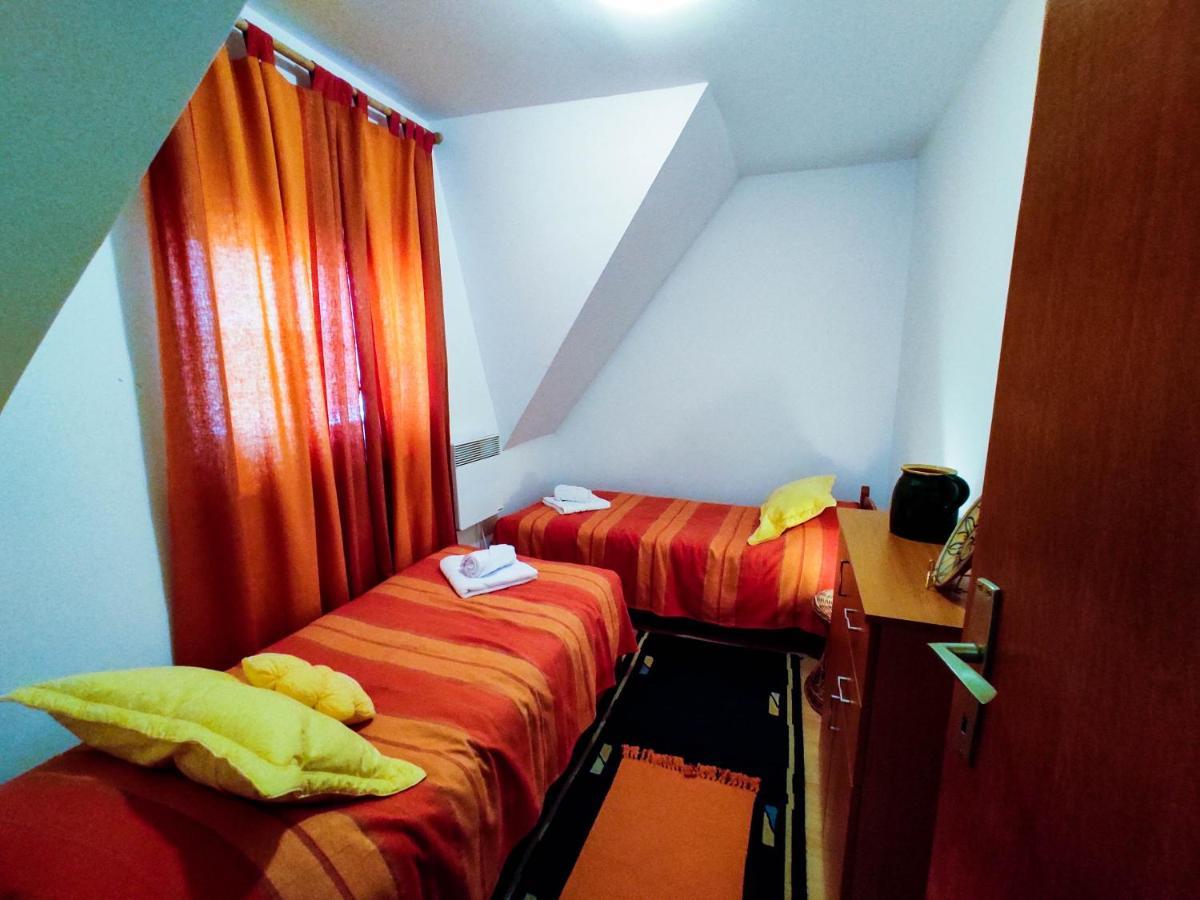 Bonami Divcibare Apartamento Exterior foto